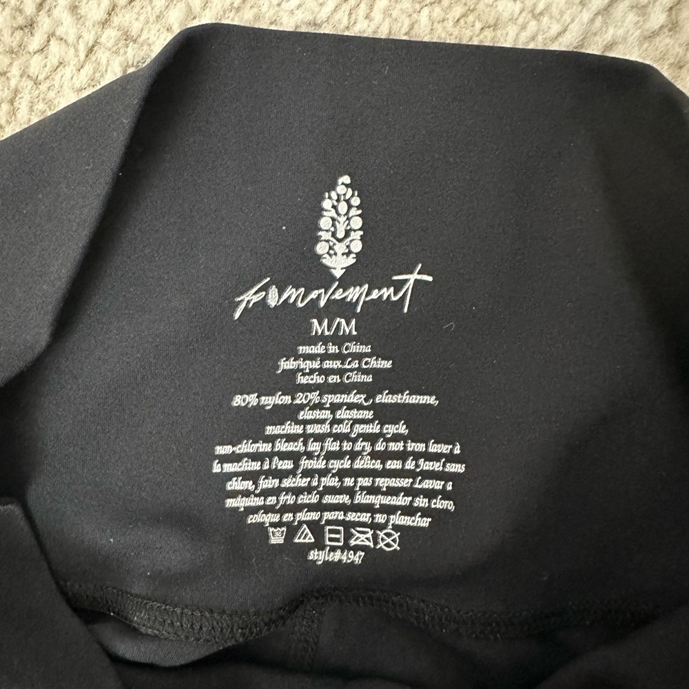 Free People Movement Bike Pocket Shorts Size Medium - Black View 3